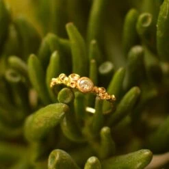 Solid 18 Carat Gold Barnacle Diamond Ring By Lucy Stopes-Roe -Mode Bijouterie Magasin barnacle ring 3 master