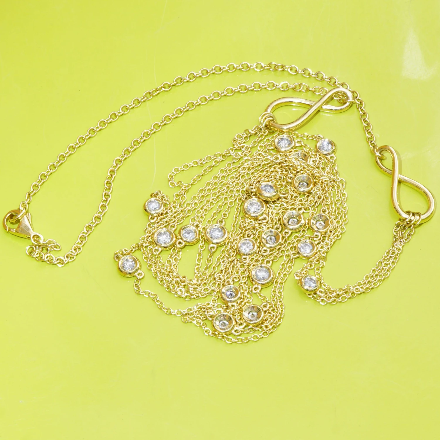 1.38 Carat Three-Row Chain 21 Fullcut Diamonds Amazing Decorative Italian Style 12 1.38 Carat Three-Row Chain 21 Fullcut Diamonds Amazing Decorative Italian Style – Image 10