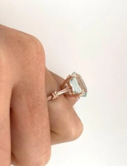 Forget Me Knot Oval Cut Emerald Ring 1 Carat In 18 Carat Yellow Gold -Mode Bijouterie Magasin d1ef76df 557e 4ec8 8fd8 86e072fb0f20 master master