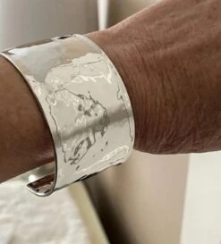 Curata Italian Solid 14k White Gold Hammered Cuff Bangle Bracelet -Mode Bijouterie Magasin db563 2 master