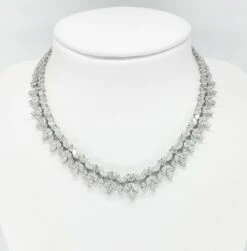 Unknown 33ct Diamond Wreath Platinum Necklace 15 Unknown 33ct Diamond Wreath Platinum Necklace -Mode Bijouterie Magasin diamond necklace 6 master