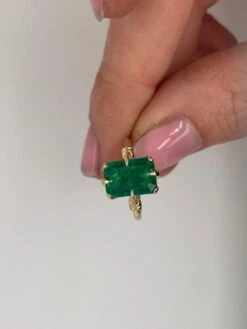 2ct Emerald Cut Engagement Ring In 18ct Yellow Gold 32 2ct Emerald Cut Engagement Ring In 18ct Yellow Gold -Mode Bijouterie Magasin e8f18b5a ab21 4198 976e 7261ca9745d8 master