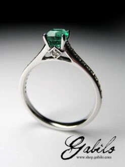 Unknown Emerald Diamonds White Gold Ring Green Natural Gem Unisex 22 Unknown Emerald Diamonds White Gold Ring Green Natural Gem Unisex -Mode Bijouterie Magasin emerald diamonds gold ring gabilo 121118 4 master