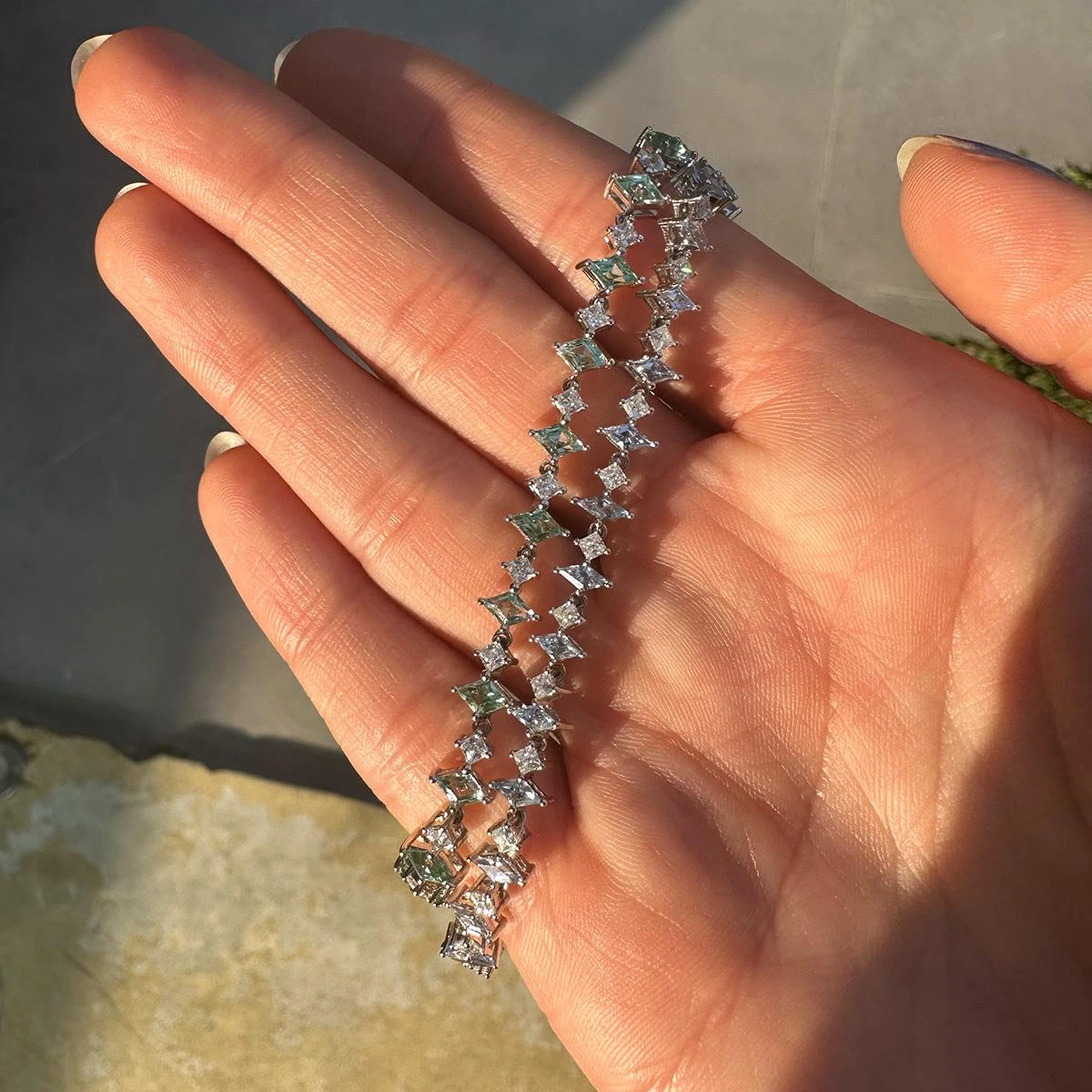 Sapphire Harlequin Choker Necklace, Aquamarine & White Sapphire, Silver 5 Sapphire Harlequin Choker Necklace, Aquamarine & White Sapphire, Silver – Image 3