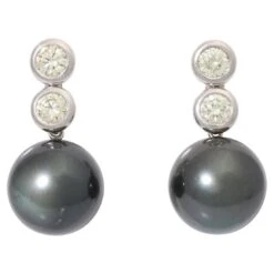 Jacobi Pair Of Earrings With 4 Brilliant