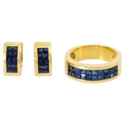 Unknown Jewelry Set Ring And Hoop Earrings With Sapphire Carrés