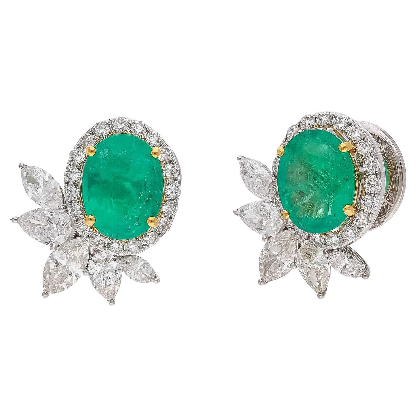 Unknown Natural Zambian Emerald Earring With Diamond And 18k Gold 3 Unknown Natural Zambian Emerald Earring With Diamond And 18k Gold