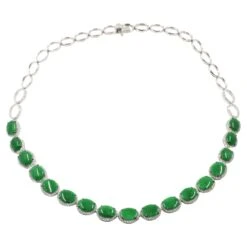 Vintage Apple Green Color Jadeite Jade Diamond Necklace In 18 Karat White Gold 11 Vintage Apple Green Color Jadeite Jade Diamond Necklace In 18 Karat White Gold -Mode Bijouterie Magasin j 19510922 1686296894140 bg processed