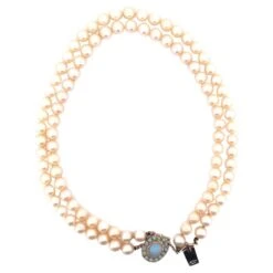 Unknown Elegant 14Karat Yellow Gold Cultured Pearl Necklace With Oval Clasp