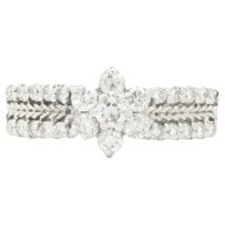 Unknown 14 Karat White Gold Diamond Floral Cluster Ring