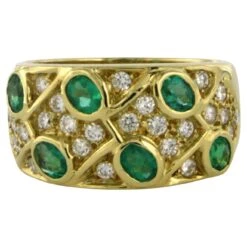 Unknown Emeralds And Diamonds 18k Gold Ring Ringsize 55