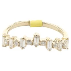 Unknown 14 Karat Yellow Gold Round And Baguette Cut Diamond Curve Band