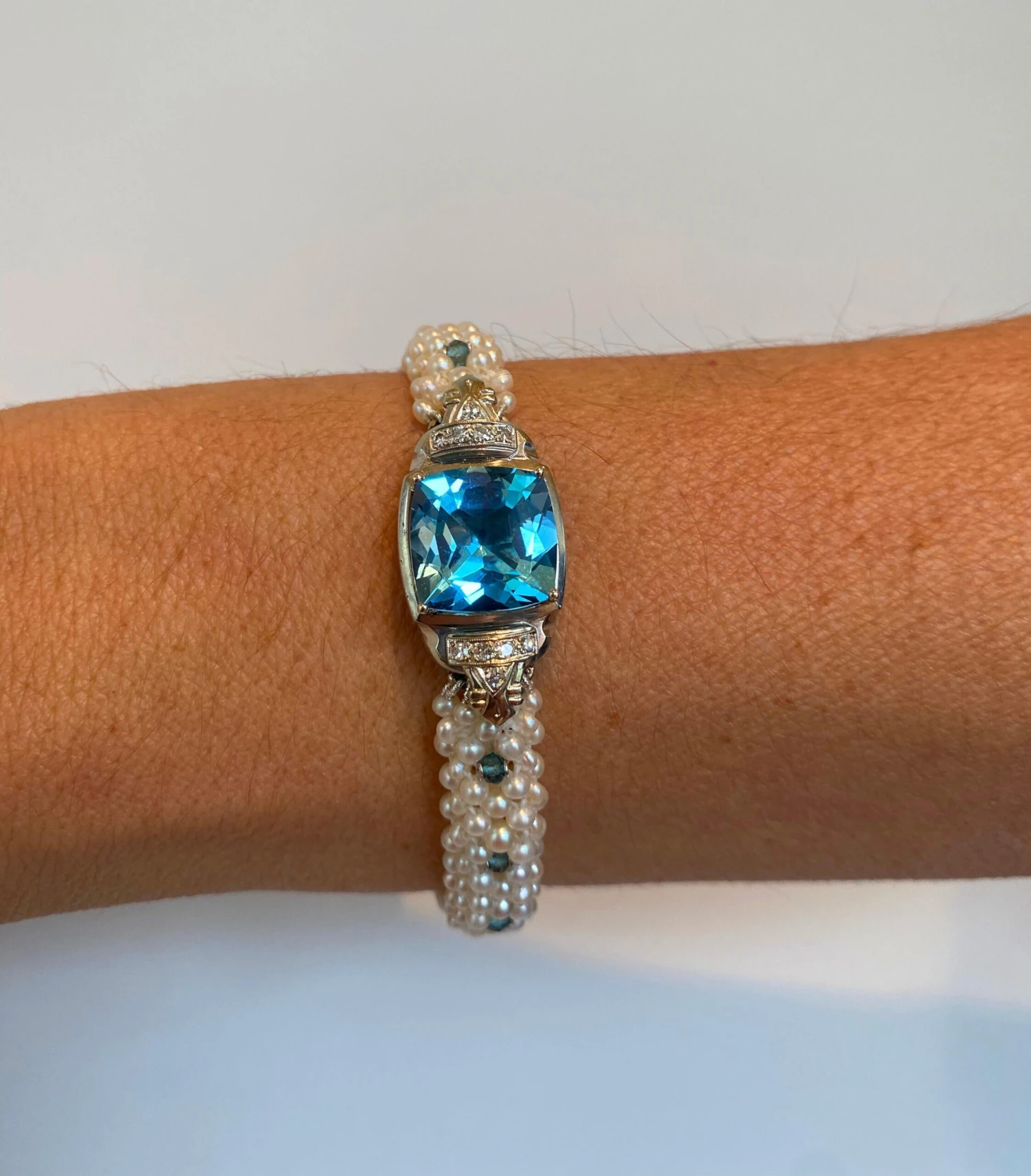 Marina J. 18k White Gold, Diamond, Pearl & London Blue Topaz Bracelet 7 Marina J. 18k White Gold, Diamond, Pearl & London Blue Topaz Bracelet – Image 5