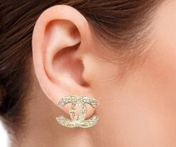 Chanel Brand New Light Gold CC Pink Plaid Pearl Large Clip On Earrings -Mode Bijouterie Magasin lt gd cc pk plaid pearl lg clip 4 master