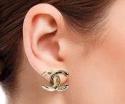 Chanel Brand New Light Gold Textured CC Large Piercing Earrings 10 Chanel Brand New Light Gold Textured CC Large Piercing Earrings -Mode Bijouterie Magasin lt gd cc texture lg piercin 3 master