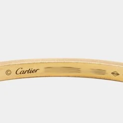 Cartier Love Diamonds 18k Yellow Gold Small Model Bracelet 17 11 Cartier Love Diamonds 18k Yellow Gold Small Model Bracelet 17 -Mode Bijouterie Magasin luxury women cartier used fine jewelry p791031 001 master