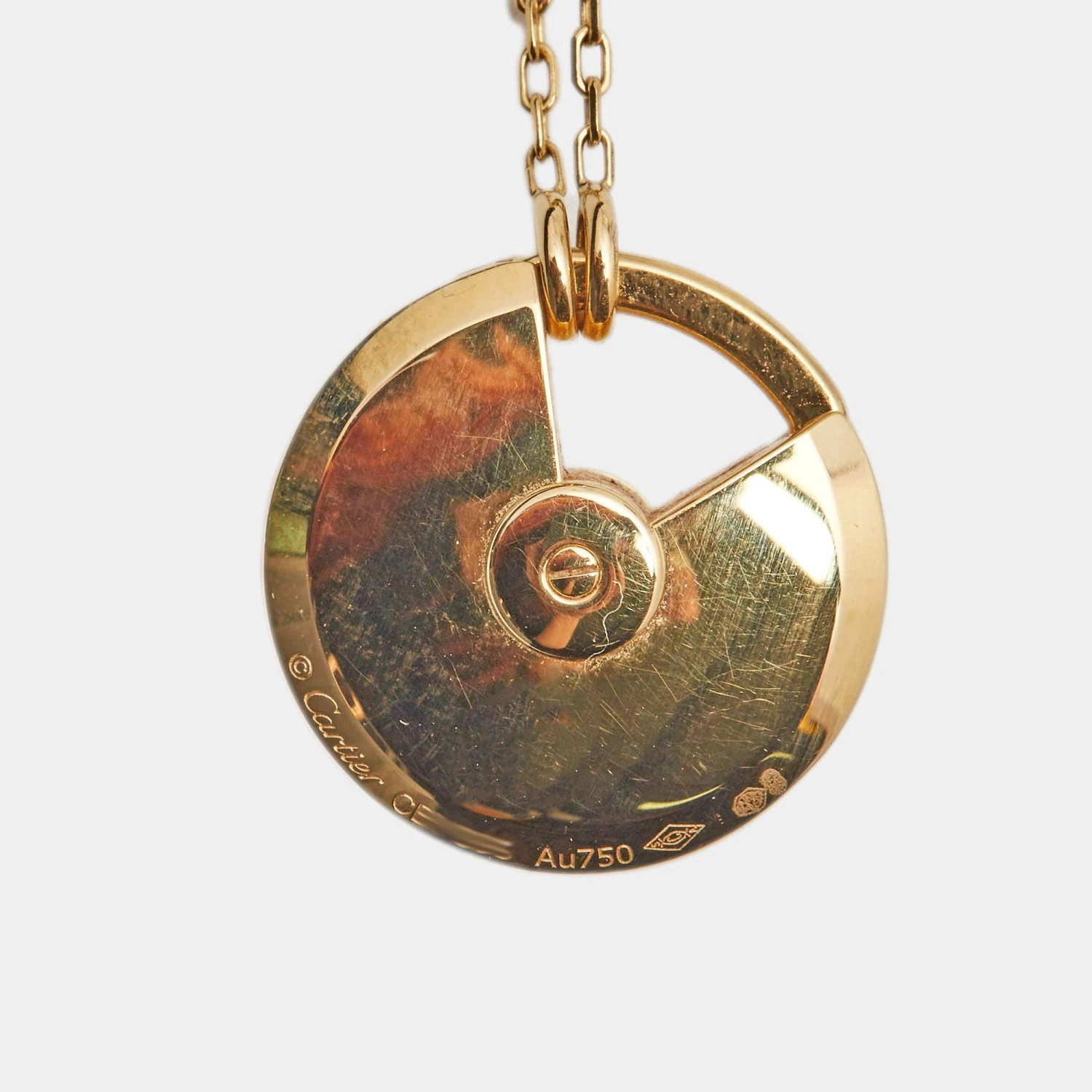 Cartier Amulette De Cartier Mother Of Pearl Diamond 18k Yellow Gold Small Model 6 Cartier Amulette De Cartier Mother Of Pearl Diamond 18k Yellow Gold Small Model – Image 4