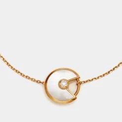 Cartier Amulette De Cartier Mother Of Pearl Diamond 18k Yellow Gold XS Model -Mode Bijouterie Magasin luxury women cartier used fine jewelry p795791 006 master