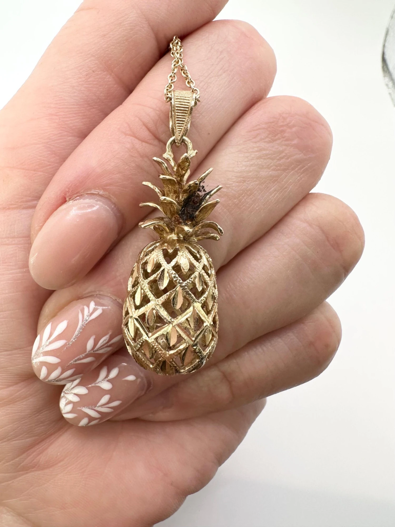 Unknown Pineapple Pendant Necklace 14 Karat Yellow Gold Necklace Ananas Pendant 6 Unknown Pineapple Pendant Necklace 14 Karat Yellow Gold Necklace Ananas Pendant – Image 4