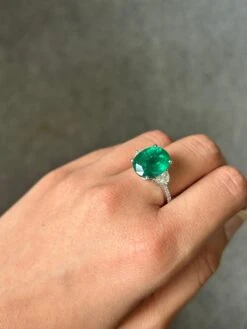 Certified 7.12 Carat Emerald And Diamond Three Stone Engagement Ring -Mode Bijouterie Magasin mobilejpegupload 1686908681329 master