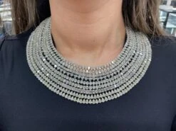 Diamond Bib Extra Large Cluster Necklace 265 Carats 18 Karat White Gold -Mode Bijouterie Magasin mobilejpegupload 1687308168922 master