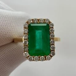Gia Certified 3.06 Carat Colombian Emerald & Diamond 18k Yellow Gold Halo Ring -Mode Bijouterie Magasin mobilejpegupload 2AB3FE1AE7E2434F88238FBD7A8F4257 master