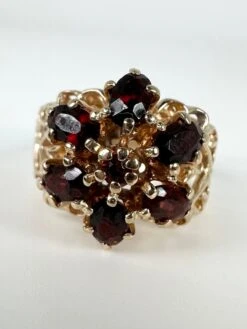 Unknown Vintage Filigree Garnet Gemstone Ring 10Karat Yellow Gold 12 Unknown Vintage Filigree Garnet Gemstone Ring 10Karat Yellow Gold -Mode Bijouterie Magasin mobilejpegupload 3FFDBFD672844F1D9FB9B8C14CB51C93 master