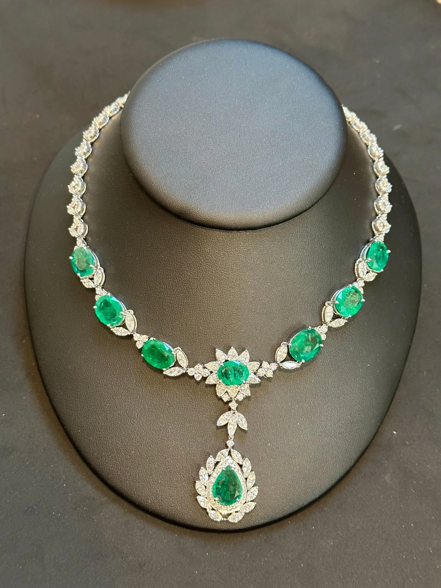 Unknown GIA Certified 56 Ct Zambian Emerald & 38 Ct Diamond Fringe Necklace 18KWG Bridal 4 Unknown GIA Certified 56 Ct Zambian Emerald & 38 Ct Diamond Fringe Necklace 18KWG Bridal – Image 2