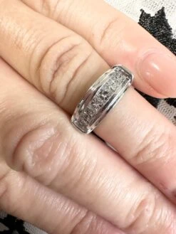 Unknown Substantial Diamond Wedding Band Platinum Diamond Ring 0.75 Carat -Mode Bijouterie Magasin mobilejpegupload 76042B117B6D4BD8A21D6E7480A04829 master