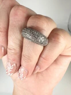 Unknown Pave Set Diamond Ring 14 Karat White Gold Cocktail Ring 12 Unknown Pave Set Diamond Ring 14 Karat White Gold Cocktail Ring -Mode Bijouterie Magasin mobilejpegupload 770EF0A68A594523A6FDFC38642A393B master