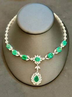 Unknown GIA Certified 56 Ct Zambian Emerald & 38 Ct Diamond Fringe Necklace 18KWG Bridal 26 Unknown GIA Certified 56 Ct Zambian Emerald & 38 Ct Diamond Fringe Necklace 18KWG Bridal -Mode Bijouterie Magasin mobilejpegupload 78EE07A7D28043D39F6C8494579FC420 master