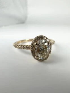 Unknown Oval Diamond Engagement Ring 14 Karat Yellow Gold Diamond Ring 12 Unknown Oval Diamond Engagement Ring 14 Karat Yellow Gold Diamond Ring -Mode Bijouterie Magasin mobilejpegupload 91F6491BACD648869FF055A611BC19A9 master