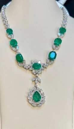 Unknown GIA Certified 56 Ct Zambian Emerald & 38 Ct Diamond Fringe Necklace 18KWG Bridal 31 Unknown GIA Certified 56 Ct Zambian Emerald & 38 Ct Diamond Fringe Necklace 18KWG Bridal -Mode Bijouterie Magasin mobilejpegupload 9D74909DFCFD485FA3015239E70932E2 master
