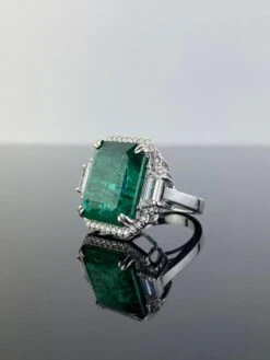 Certified 21.27 Carat Emerald And Diamond Three Stone Cocktail Ring -Mode Bijouterie Magasin mobilejpegupload B4BE4F3388164FFFBDAF13575FE60901 master