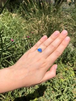 Scrives Irregular Blue Green Opal Cabochon 22 Karat Gold Ring -Mode Bijouterie Magasin mobilejpegupload BE8566211F4248C09C0F05914151E465 master