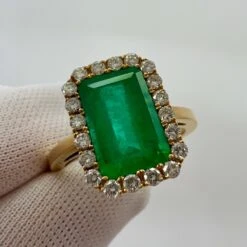 Gia Certified 3.06 Carat Colombian Emerald & Diamond 18k Yellow Gold Halo Ring -Mode Bijouterie Magasin mobilejpegupload EE67D8B645894576838F360DCF9726CF master