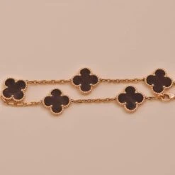 Van Cleef & Arpels Vintage Alhambra Letterwood Rose Gold Bracelet -Mode Bijouterie Magasin photo 2023 06 08 16 32 43 master