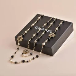 Chanel CC 3 Logos Crystal Pearl & Beaded Long Necklace -Mode Bijouterie Magasin photo 2023 06 14 09 49 33 master