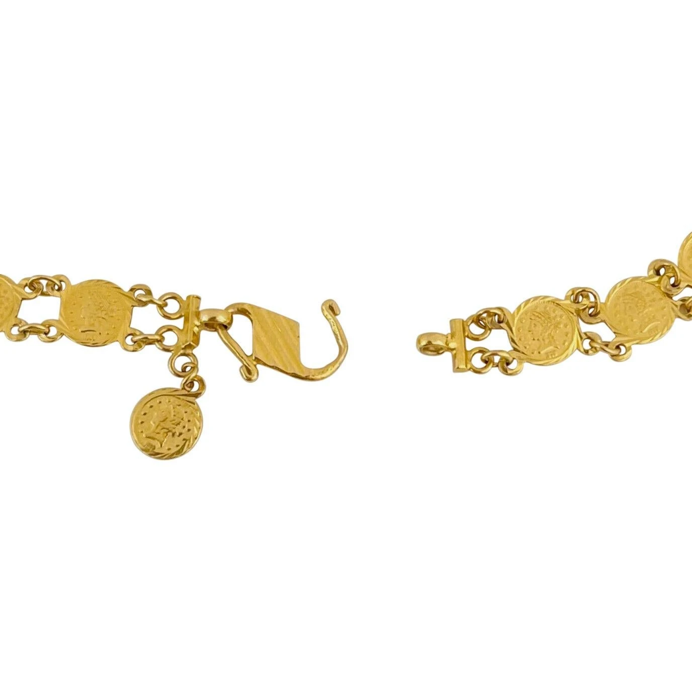 Unknown 22 Karat Yellow Gold Ladies Small Coin Link Bracelet 8 Unknown 22 Karat Yellow Gold Ladies Small Coin Link Bracelet – Image 6
