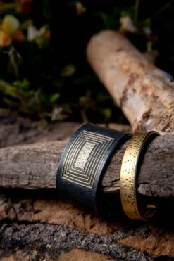 Todd Reed Art Deco Cuff Bracelet 9 Todd Reed Art Deco Cuff Bracelet -Mode Bijouterie Magasin squashblossom madisonleighcreative 137 master