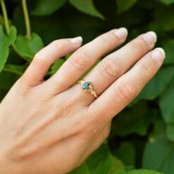 Solid 18 Carat Gold Sunken Treasure Sapphire Ring By Lucy Stopes-Roe 19 Solid 18 Carat Gold Sunken Treasure Sapphire Ring By Lucy Stopes-Roe -Mode Bijouterie Magasin sunken traesure 6 master