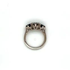 Unknown Round Brilliant Diamond And Blue Sapphire 3 Stone Ring In 18K White Gold -Mode Bijouterie Magasin three stone 5 master