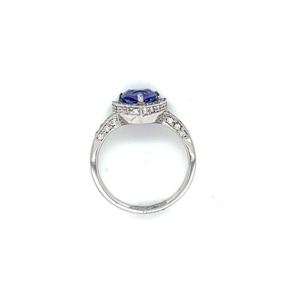 Unknown 2.1 Carat Trillion Cut Tanzanite And Diamond Ring In 18K White Gold 7 Unknown 2.1 Carat Trillion Cut Tanzanite And Diamond Ring In 18K White Gold – Image 5